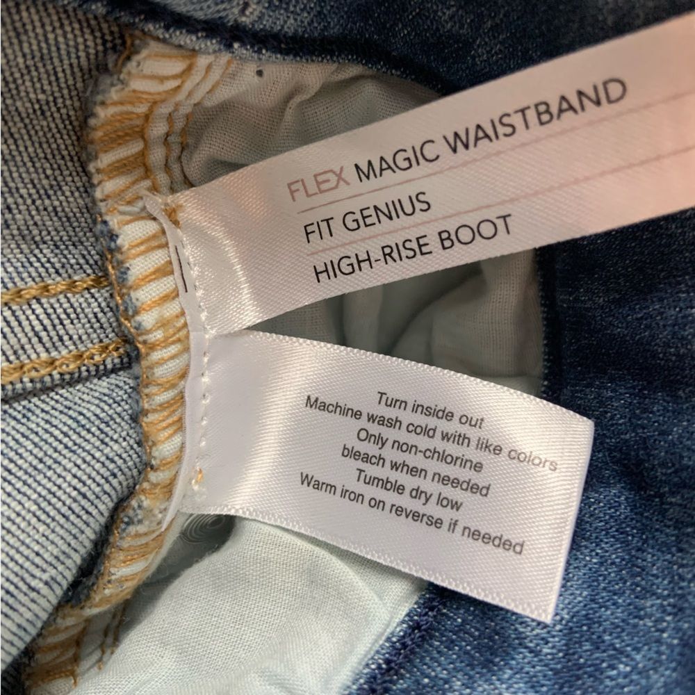 LANE BRYANT Fit Genius High Rise Boot Jeans Medium Wash Magic Waistband 26/28 - Picture 13 of 14